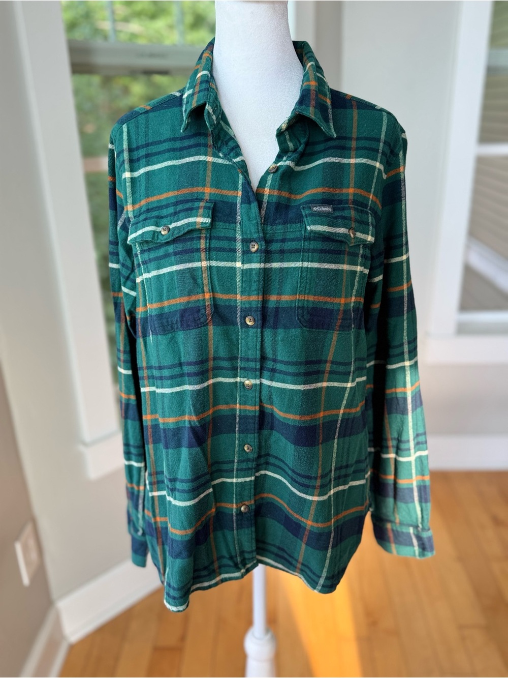 Columbia Green Navy and Orange Plaid Flannel Button Down Shirt Sz Medium
